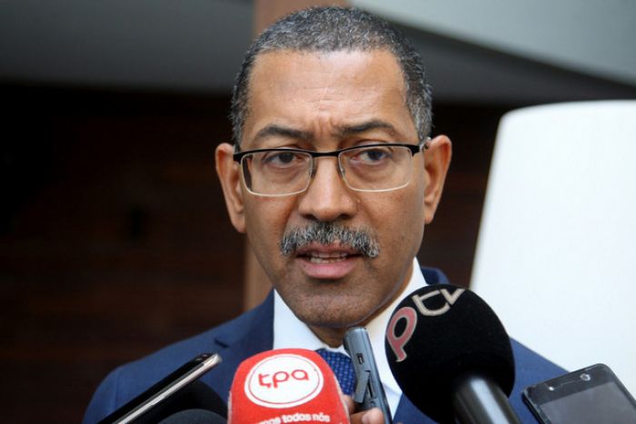 Liberalização de derivados de petróleo em Angola só em junho de 2020 - Governo