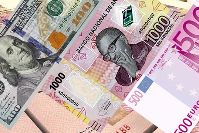 Preços do dólar e euro em Luanda voltam a registar mudanças repentinas