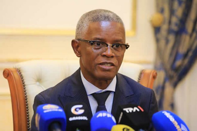 PR exonera Francisco Furtado e nomeia João Ernesto dos Santos (“Liberdade”) ministro e chefe da Casa Militar