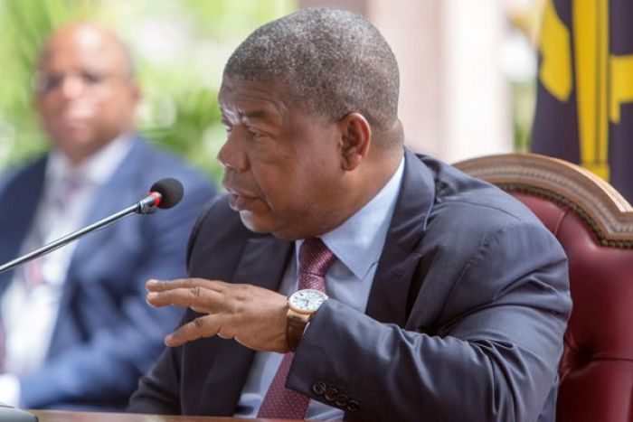 Angola admite deixar de pagar dívida com petróleo - João Lourenço
