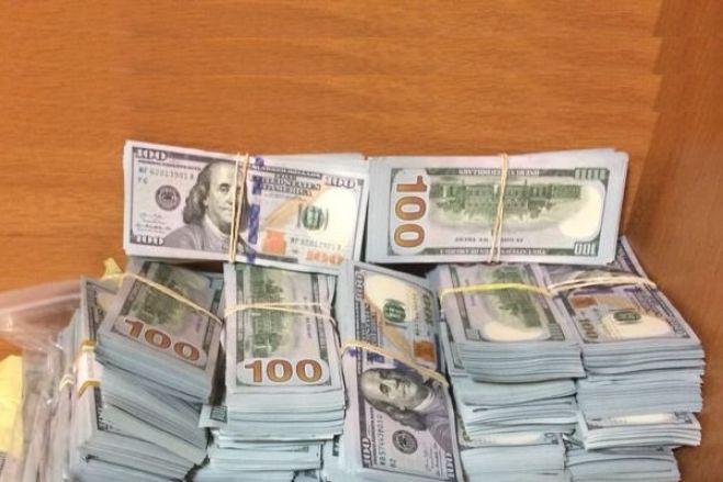 Detidos em Luanda cidadãos com mais de trezentos mil dólares falsos