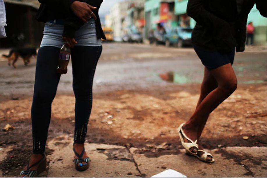 Polícia estoura prostíbulo de menores na zona de Camama em Luanda