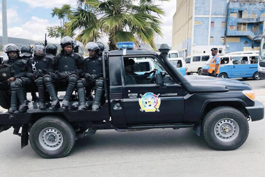 Polícia Nacional  justifica carga sobre militantes da UNITA com “desacatos” e &quot;desobediência&quot;