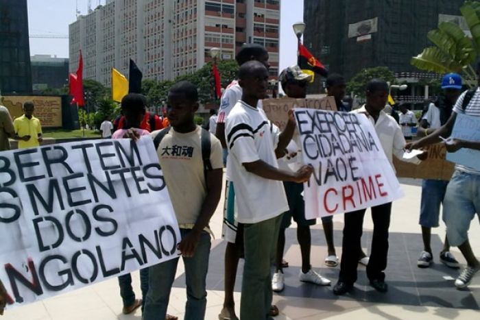 Grupo de jovens planeia nova manifestação em Luanda no sábado