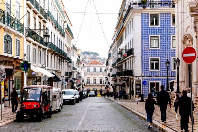 Lista de ativos recuperados pela justiça angolana inclui casas em Portugal e Brasil