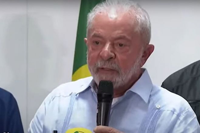 Lula condena ataques golpistas e decreta intervenção federal
