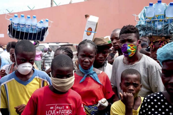 População de Luanda desrespeita às medidas contra Covid-19