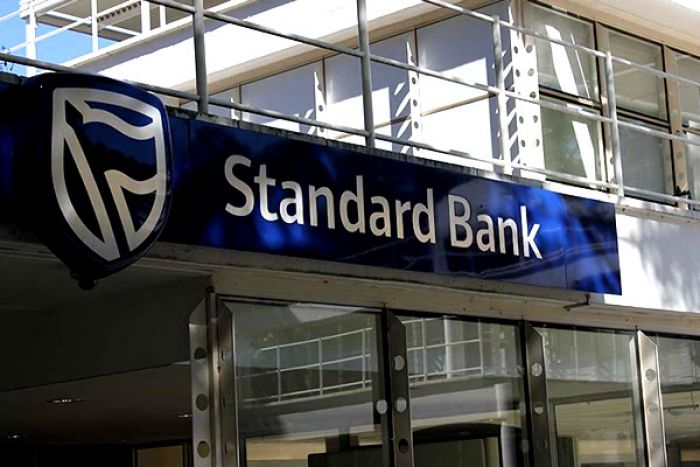 Standard Bank Angola diz que apreensão de participação de Carlos São Vicente não afeta operação