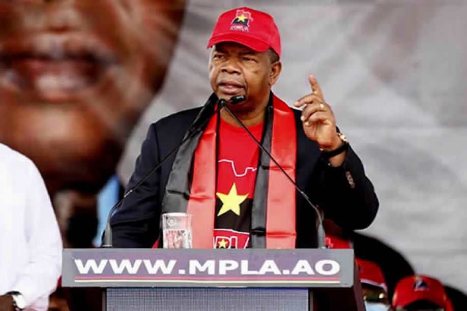 Líder do MPLA apelou ao voto para desmontar os que &quot;andam a sonhar com uma vitória&quot;