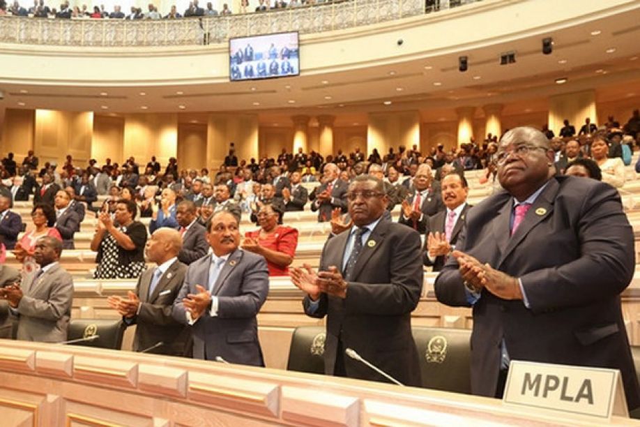 Parlamento angolano rejeita pedido da UNITA para retirar proposta de lei sobre ONG