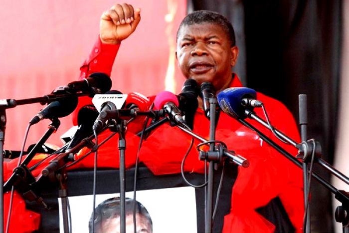 MPLA pode &quot;jogar sujo&quot; para vencer eleições, diz analista