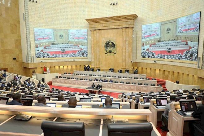 Parlamento vota nomeações para Comissão Nacional Eleitoral na próxima semana