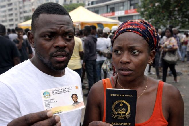 Estrangeiros tentam aproveitar campanha na Baía de Luanda para obter documentos angolanos - ministro