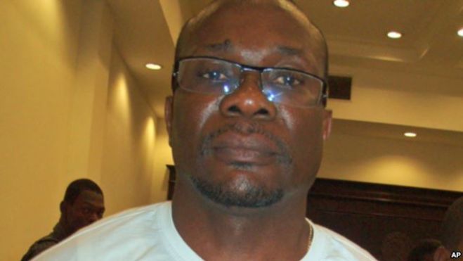 Cobardia na defesa da falsa bicefalia - William Tonet