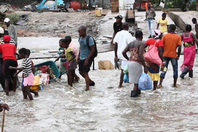 Balanço de vítimas mortais de chuvas em Luanda sobe para 24, incluindo nove crianças