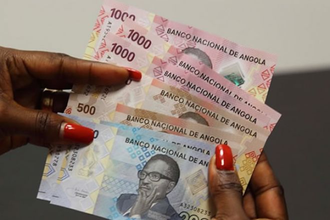 Governo angolano com perspetiva de aumento de 25% do salário base da função pública em 2025